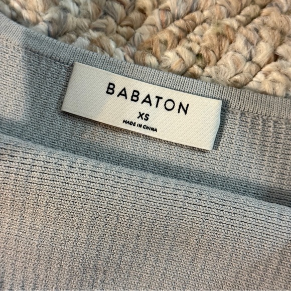 Babaton Aritzia Sculpt Knit Squareneck Cropped Tank Gray XS - Picture 2 of 5